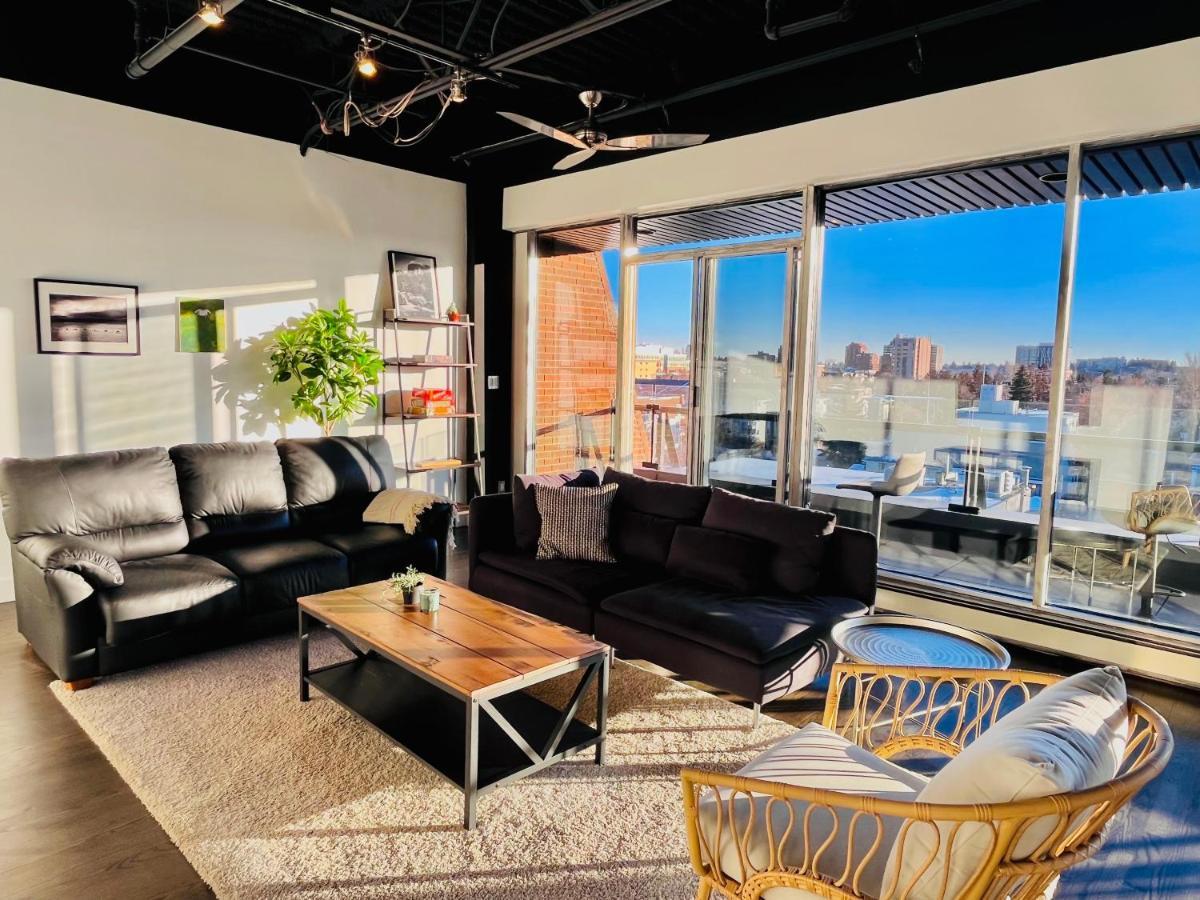 Sunny Penthouse On 17Th Ave, 1 Bedroom, 1 Loft Bed With Ladder, 1 Sofa Bed, Sleeps 6, Downtown YYC Exteriér fotografie